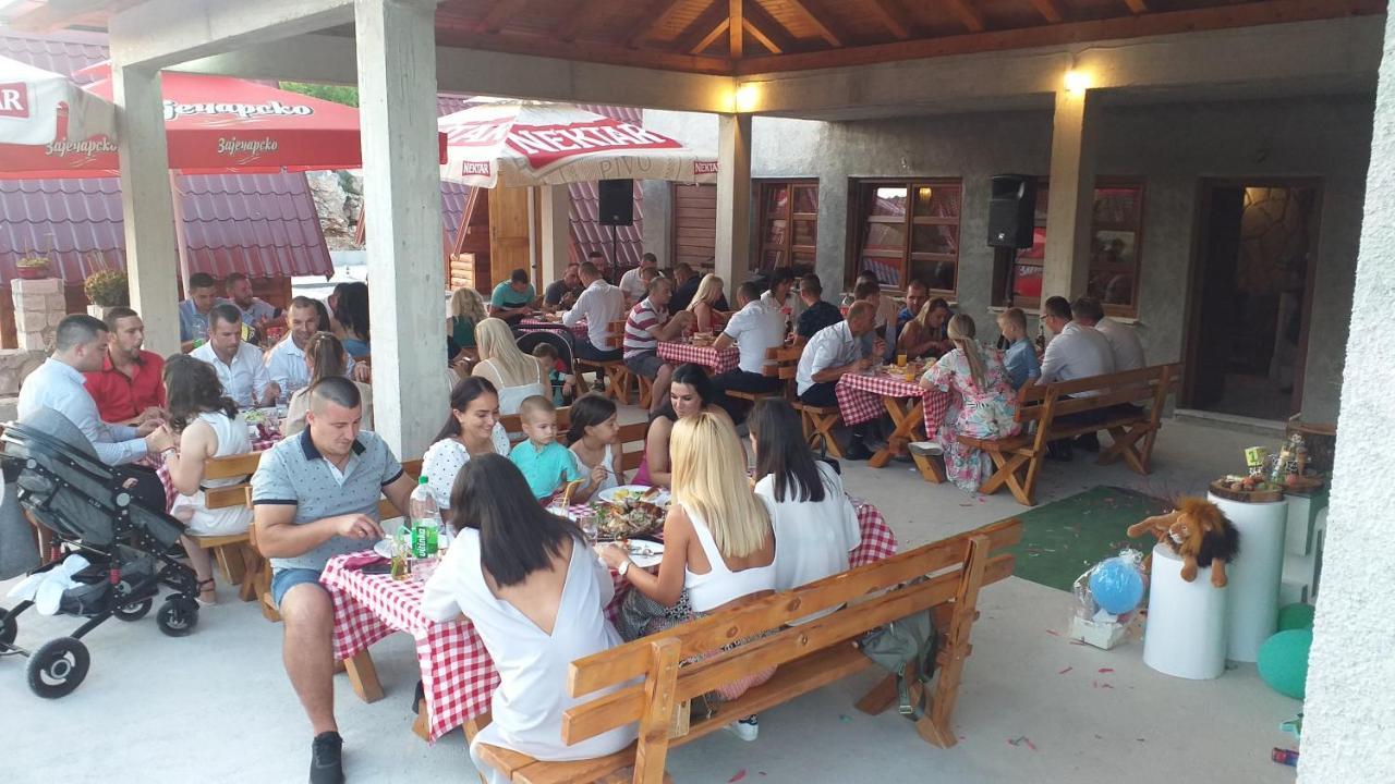 Rural Tourism/Ruralni Turizam Kisin Hotel Trebinje Exterior foto